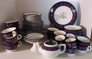 lot 197 image: Vintage Restaurant Ware Dinnerware by Jackson China Falls Creek PA Purple and Black Asian Inspired Set of 6