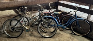 lot 6 image: Four Vintage Bikes