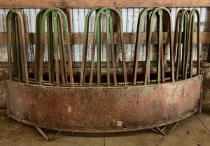 lot 7 image: Round Bail Feeders