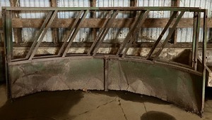 lot 12 image: Round Bale Feeder - Three 8 Sections