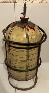 lot 74 image: Vintage Air Tank