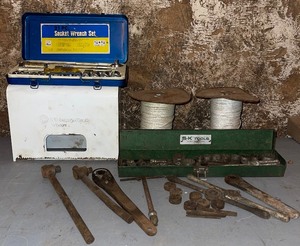 lot 31 image: Vintage Hand Tools - Short Handled Sledge, Sockets, Wrenches and Tap & Die