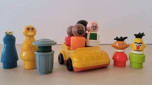 lot 147 image: Welcome to Sesame Street Little People