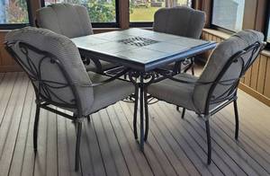 lot 156 image: Four Chair Patio Set