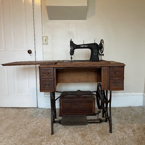 lot 165 image: Antique White Rotary Sewing Machine