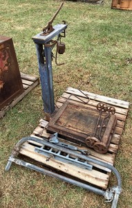 lot 255 image: Vintage N.B. Gaston & Son Feed Scale
