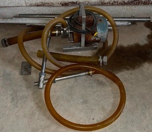 lot 298 image: Milker Tubes with 34hp Reliance Motor