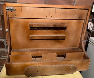 lot 176 image: Tool Organizer Chest