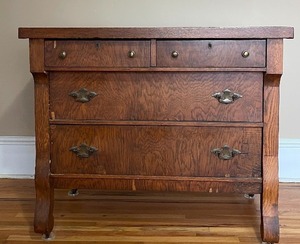 lot 148 image: Antique Dresser