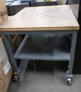 36x30 work table on wheels, adjustable height