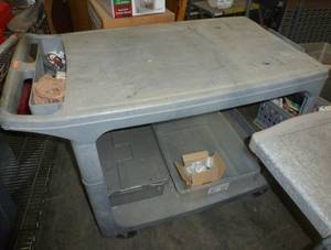 Rubbermaid cart on wheels