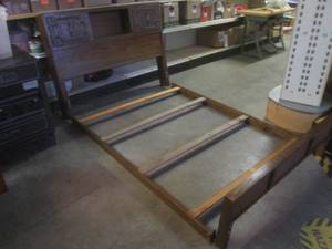 (EW1) Vintage Wood Full Size Bed Fr...