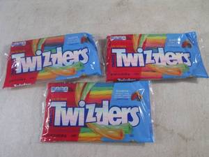 (B-1) 3 Packs of Rainbow Twizzlers ...