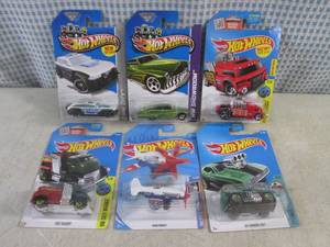 (BSB) Assorted Hot Wheels in Packag...