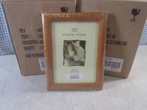(BS) 12 New 5 x 7 Honey Oak Photo...