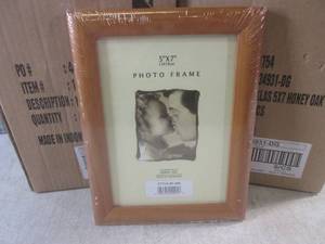 (BS) 12 New 5 x 7 Honey Oak Photo...