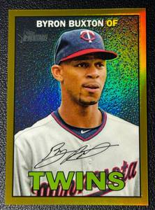 lot 4A image: Byron Buxton - VERY RARE Numbered 35 Gold Refractor 2016 Topps Heritage Gold #THC-50 Minnesota Twins Baseball Card