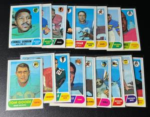 lot 187A image: 1968 Topps Football 17 Vintage Card Lot