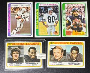 lot 56C image: 1978 Topps Football 5 Card Star Lot - Walter Payton (2), Tony Dorsett Rookie Year, Largen, Fouts - Vintage Cards