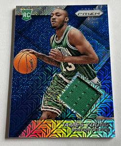 lot 118 image: James Young Relic RC Prizm 2014-15 #80 Basketball Card