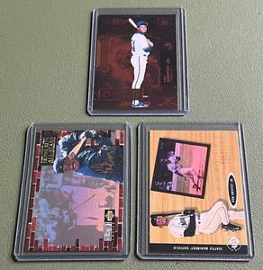 lot 203A image: Ken Griffey Jr. 3 Card Baseball Lot
