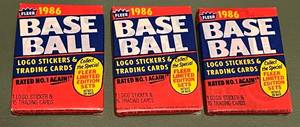 lot 45 image: (3) 1986 Fleer Baseball Wax Packs - Vintage Baseball Cards