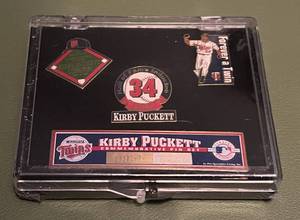 lot 24 image: Kirby Puckett Limited Edition 5,000 Hall of Fame Commemorative Pin Set - Minnesota Twins Baseball