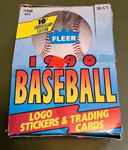 lot 59 image: 1990 Fleer Baseball 36 Pack Box Cards