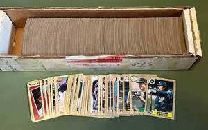 lot 68 image: 1987 Topps Baseball Cards - Several Hundred