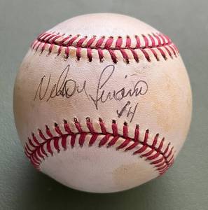 lot 32E image: Nelson Liriano Signed Rawling ONLB White Ball Minnesota Twins Baseball