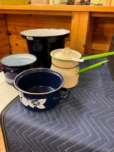 Set of 4 - Enamel wear.