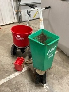 3 - Spreaders.
