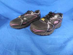 lot 96 image: New Fila Womens Memory Reckoning Steel-Toe Work Sneaker, Size 12 Black