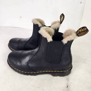 Womens Dr. Martens Booties Fur Lined With Bouncing Soles Size 11 Excellent Condition