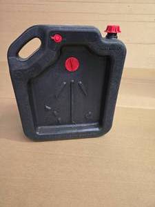 lot 53 image: 4.23 Gallon Flat empty liquid Container