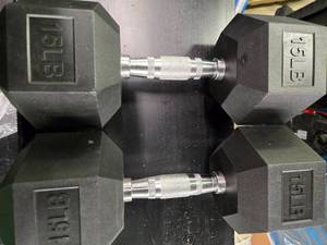 lot 67 image: A Pair of 15LB Rubber Hex Dumbbell ( Prince & Angies Fitness Corp-Brand, New)