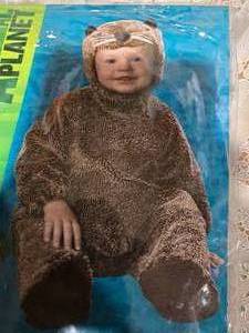 lot 18 image: Animal Planet Sea Otter One Piece Fully Lined Coverall Winder outfit for kids ( New)
