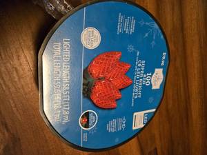 lot 44 image: 100 Red Super Bright C9 LED Christmas Lights