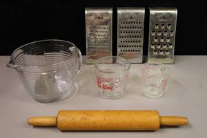 lot 226 image: Vintage Glass Measuring Cups Libbey 4-Qt, Pyrex 2-Cup, Fire King 4-Cup Commemorating 50 Years