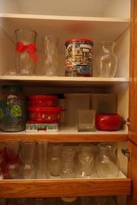 lot 290 image: Tupperware & Plastic Containers wLids, Glass Vases, Holiday Tins Etc