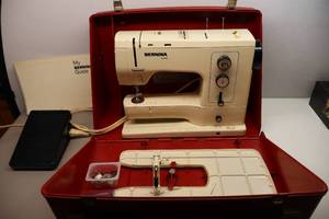 lot 302 image: Vintage Bernina Record 830 Portable Sewing Machine in Case wManual