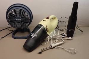lot 365 image: Small Housewares Holmes Desk Fan, B & D Dust Buster, Qufy H11 Vac, CNI Angle Iron