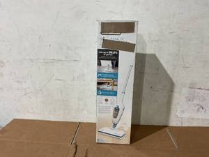lot 233 image: BLACKDECKER Classic Steam-Mop HSM13E1