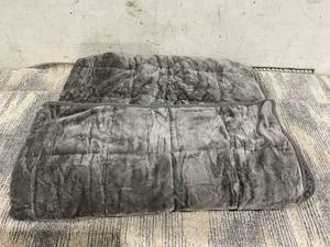 lot 133 image: Sherpa Weighted Blanket for All Season,Both Sides Grey 15Lbs, 60 x 80 inches, Reversible Velvet Soft Plush Weighted Blanket for Adult Better Sleep
