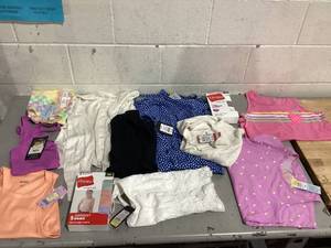 lot 430 image: LOT OF 12 Girls Clothing, Size XL (14)
