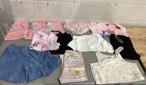 lot 437 image: LOT OF 13 Girls Clothing, Size L (1012)