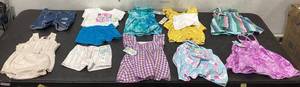 lot 520 image: LOT OF 11 Girls Clothing, Size M (12)