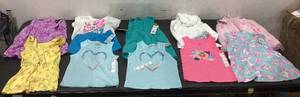 lot 528 image: LOT OF 10 Baby Girls clothing, Size 4T