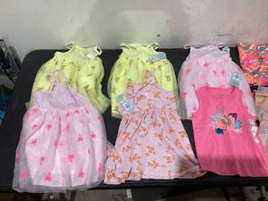 lot 531 image: LOT OF 10 Baby Girls clothing, Size 4T