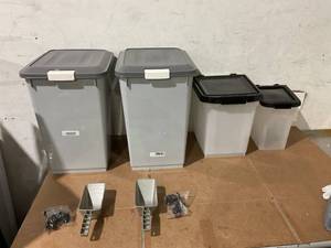 lot 299 image: LOT OF 4  Pet Food Containers- Varying SizesColor